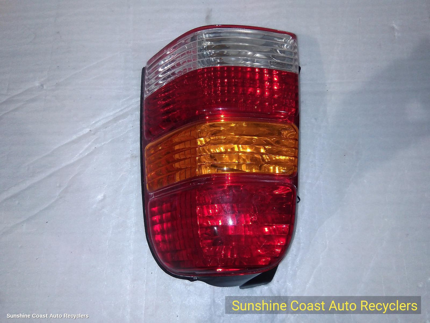 2004 Ford Escape Right Taillight