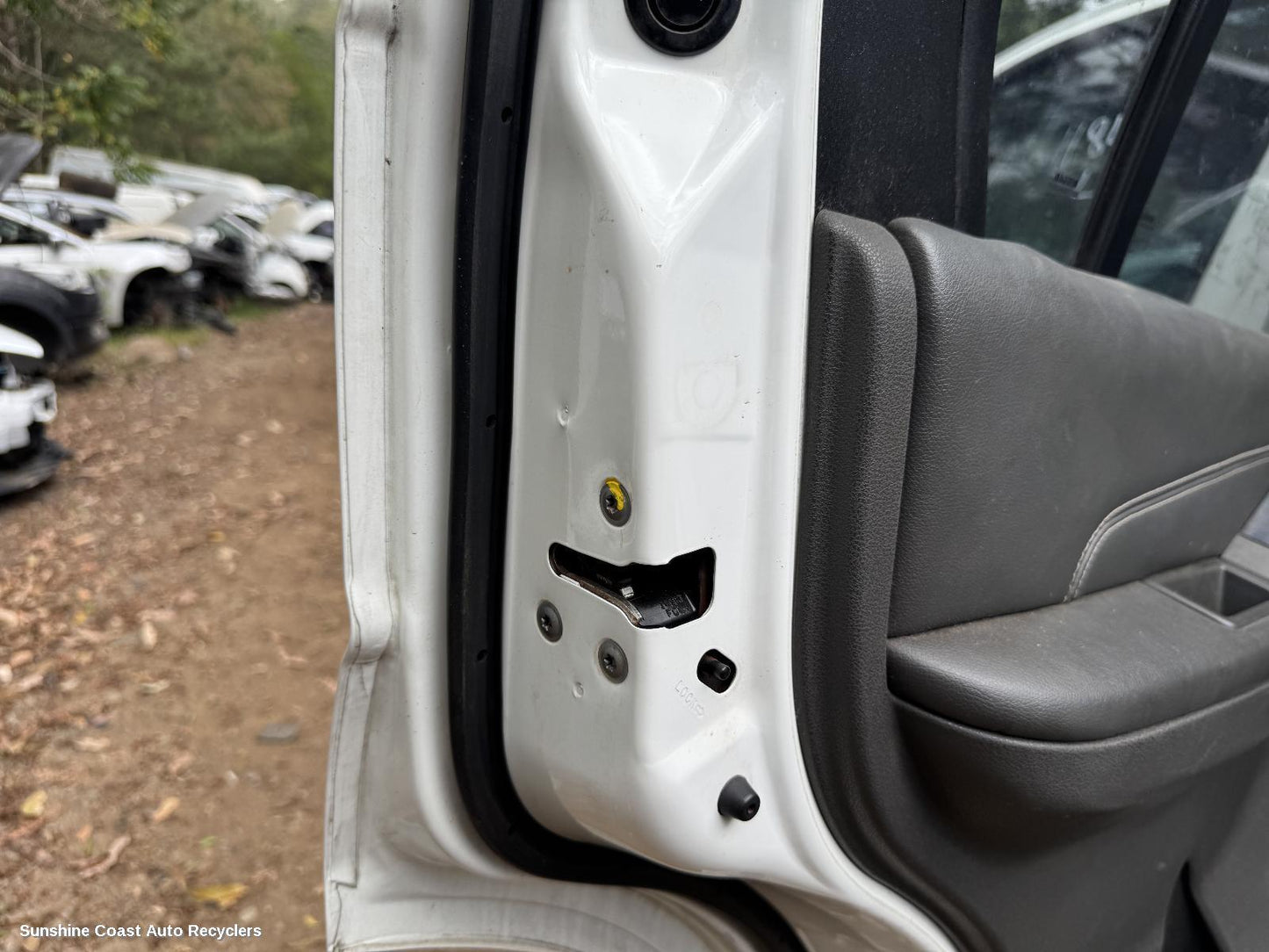 2010 Nissan Pathfinder Door Boot Gate Lock