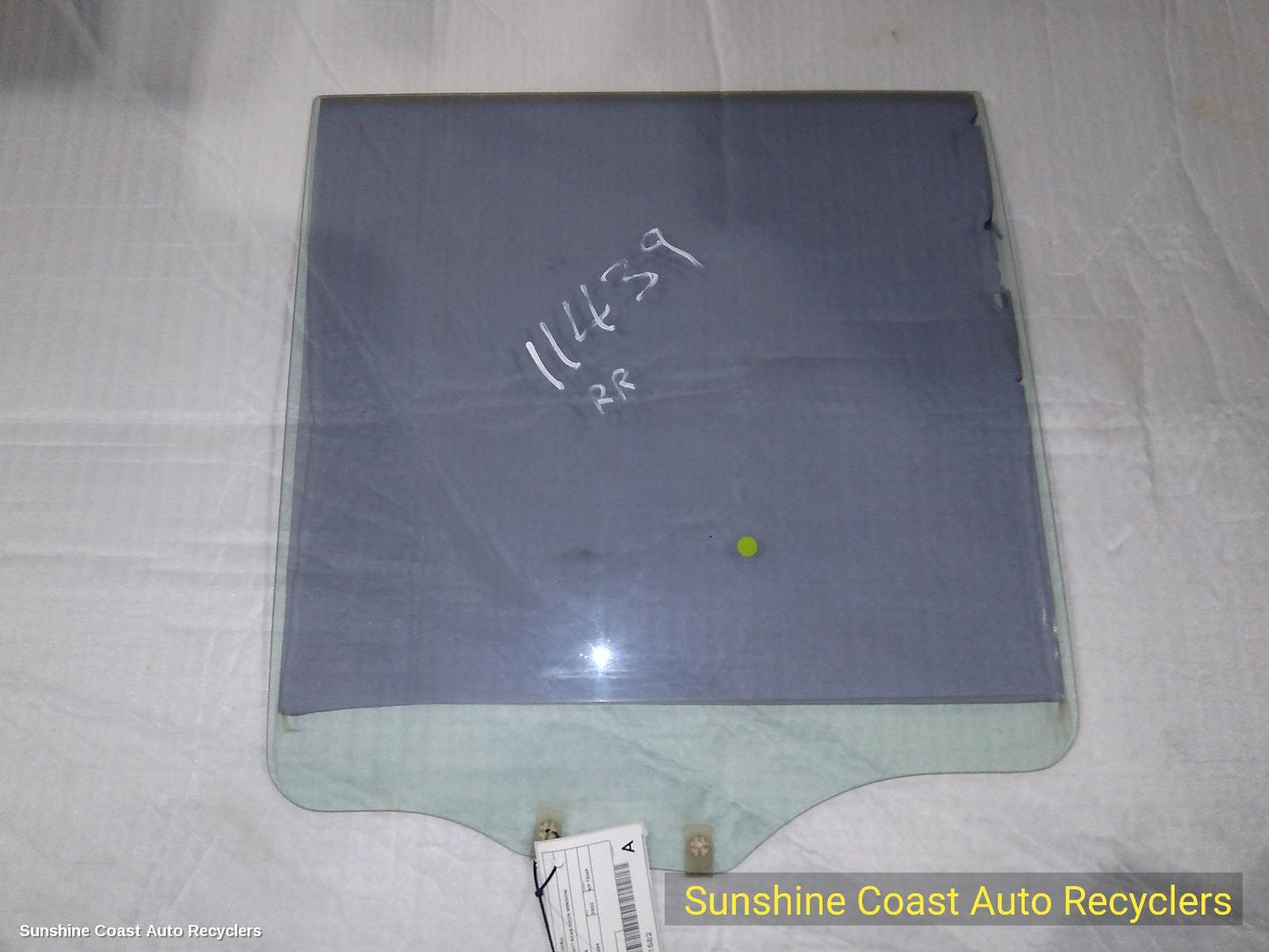 2003 Mitsubishi Pajero Right Rear Door Window