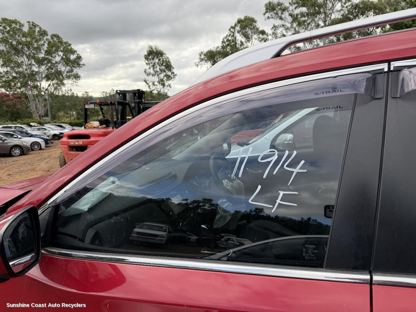2019 Nissan Xtrail Left Front Door Window