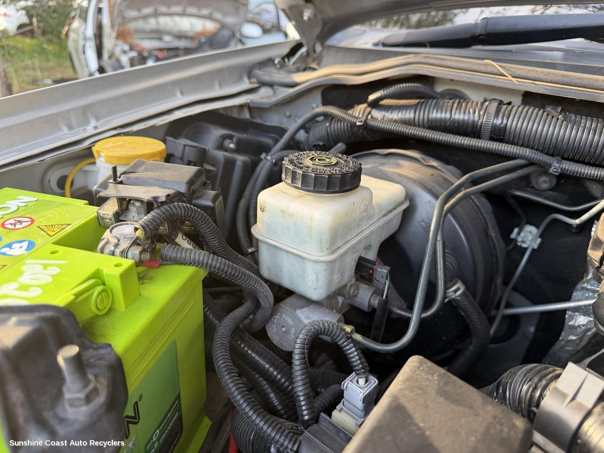 2005-2015 Nissan Navara Master Cylinder