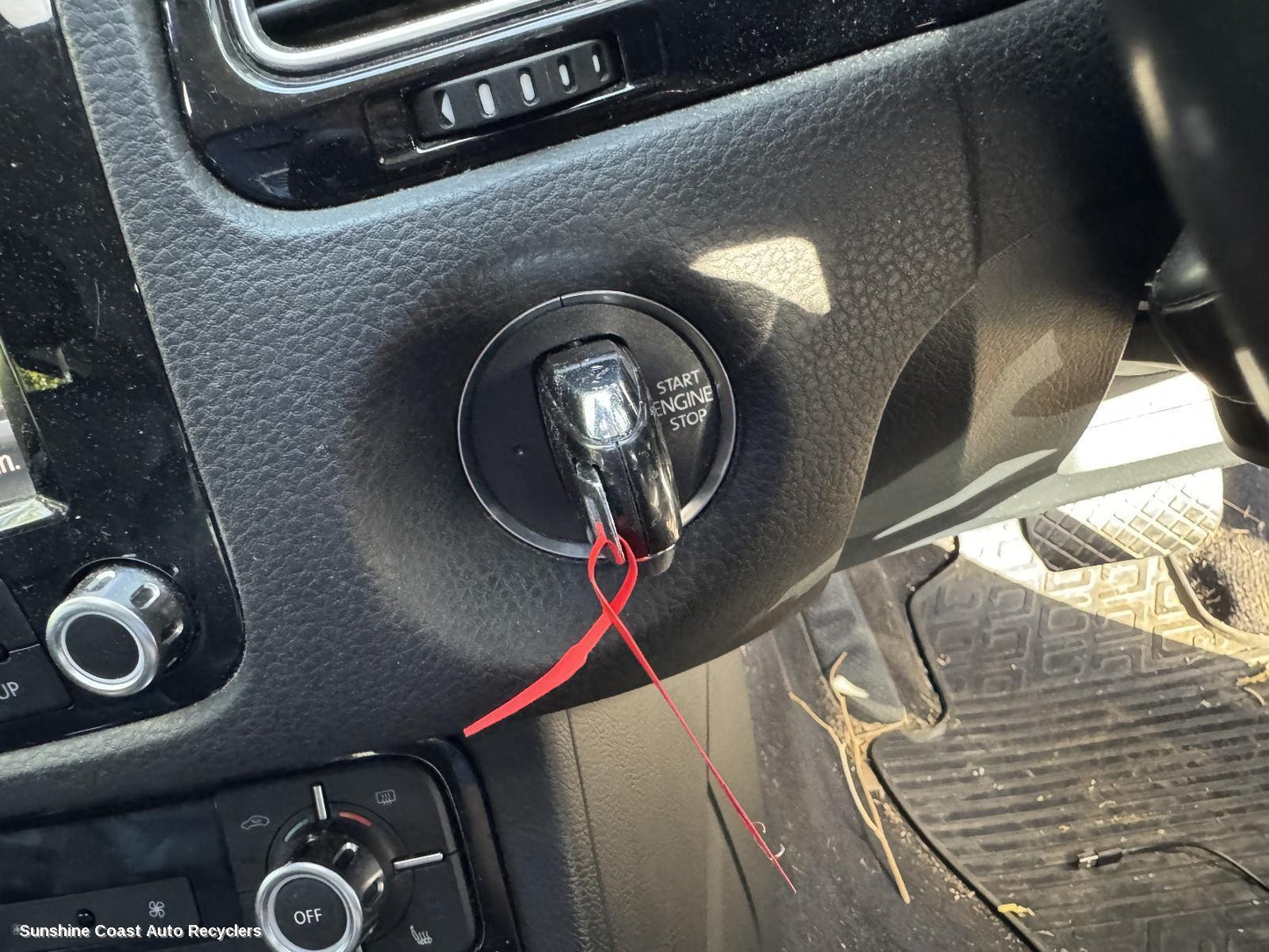 2012 Volkswagen Touareg Ignition W  Key