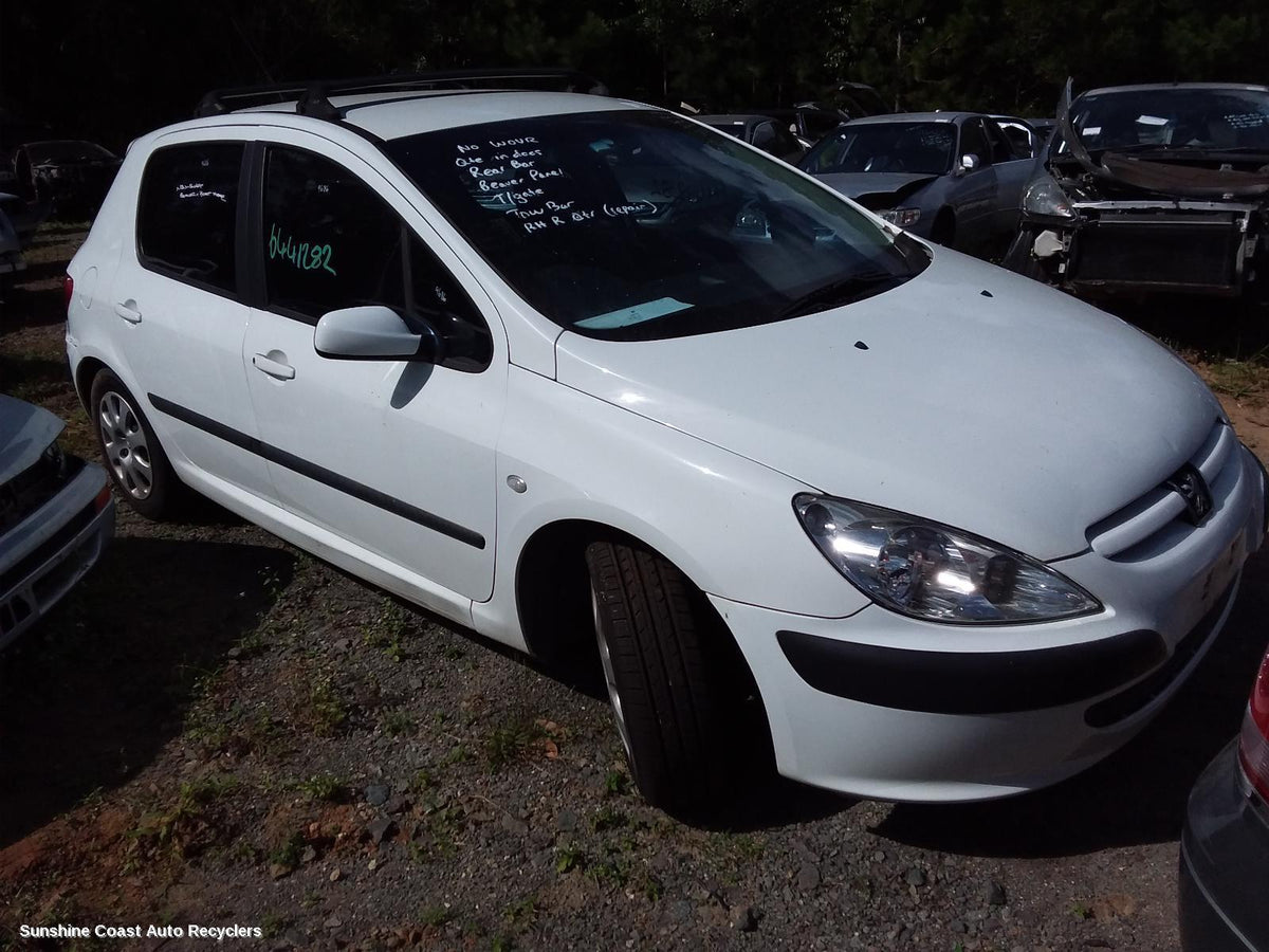 2001-2005 Peugeot 307 Radiator