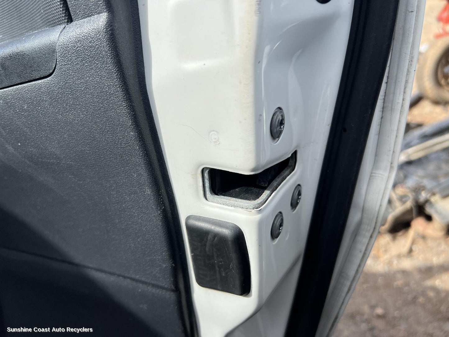 2017 Toyota Hiace Door Boot Gate Lock