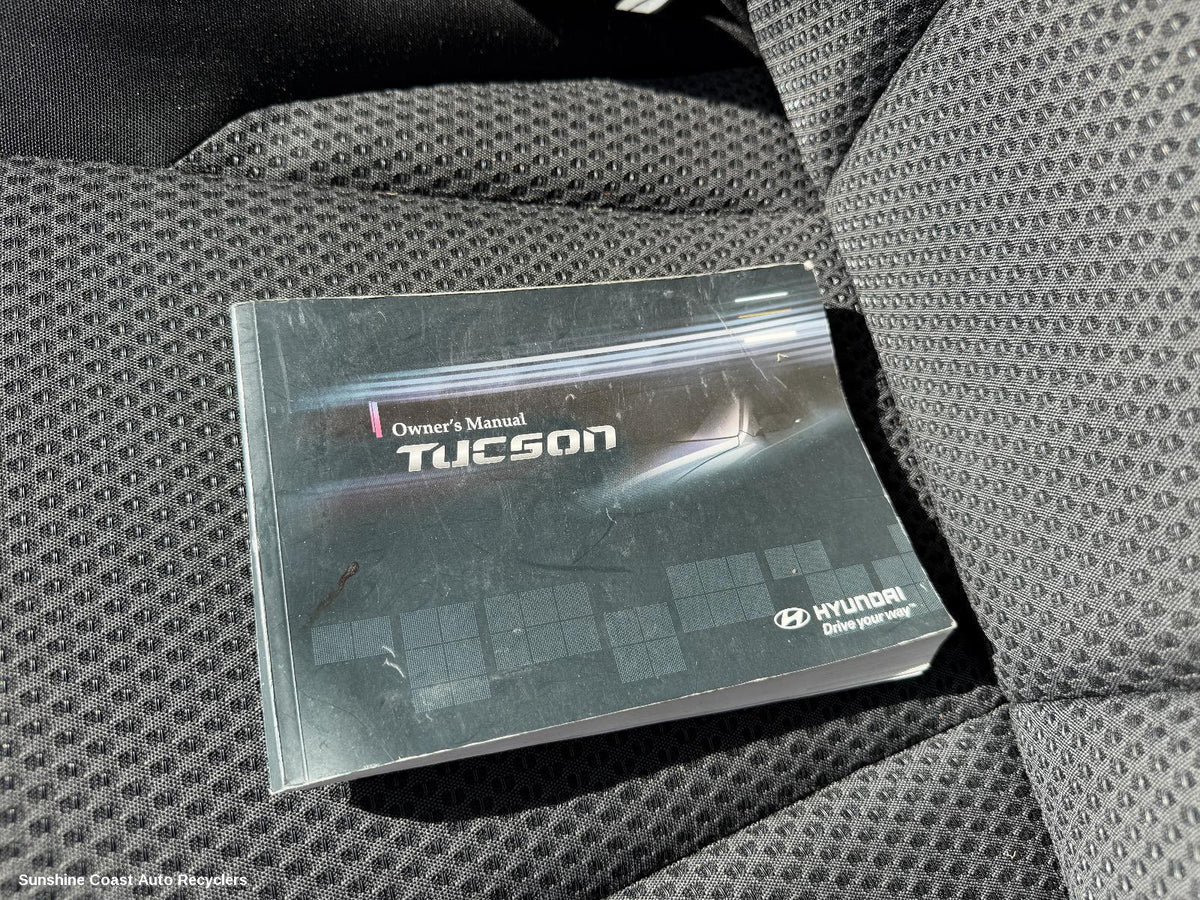 2004-2010 Hyundai Tucson Owners Handbook