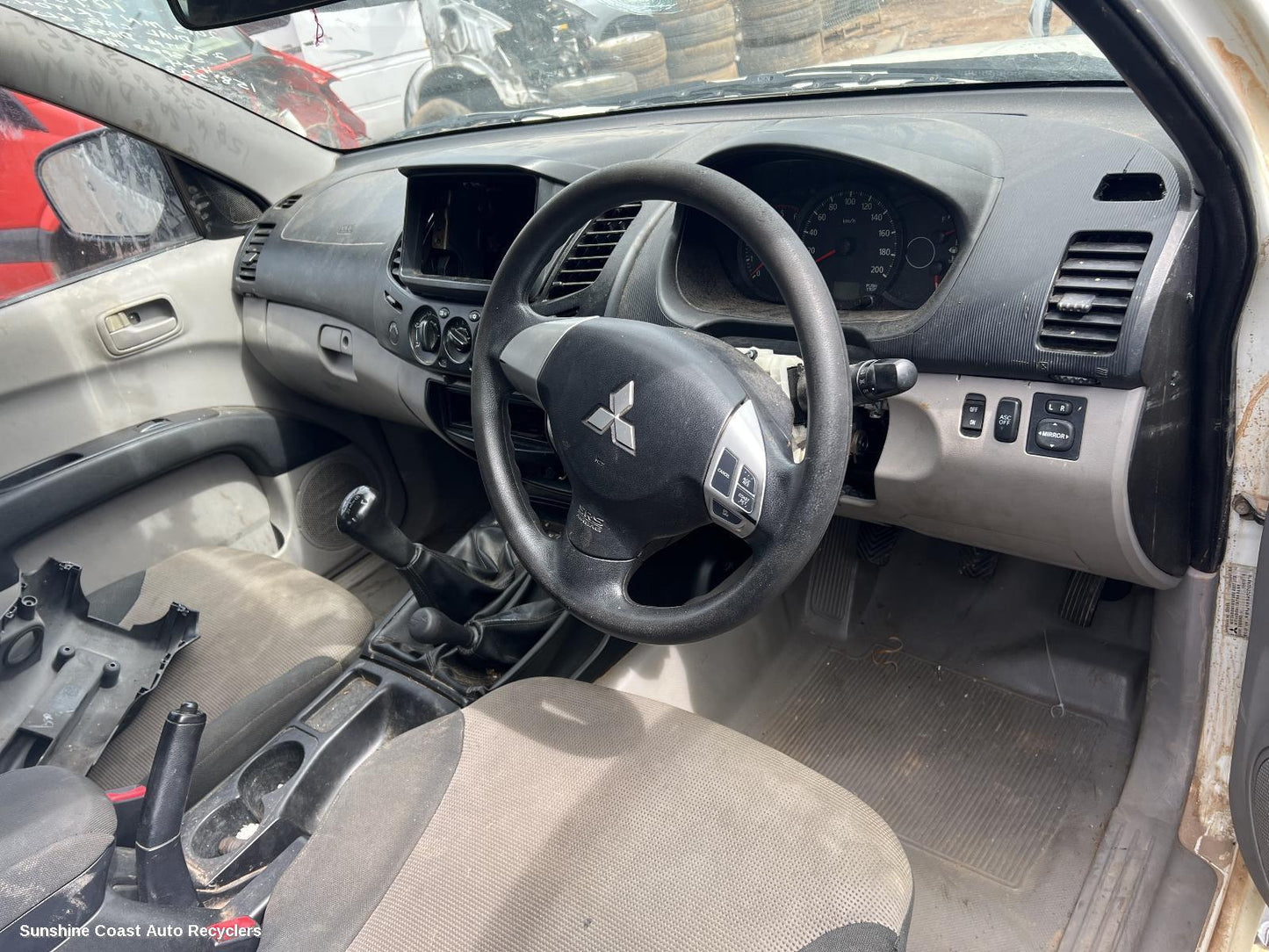 2013 Mitsubishi Triton Heater Core Box