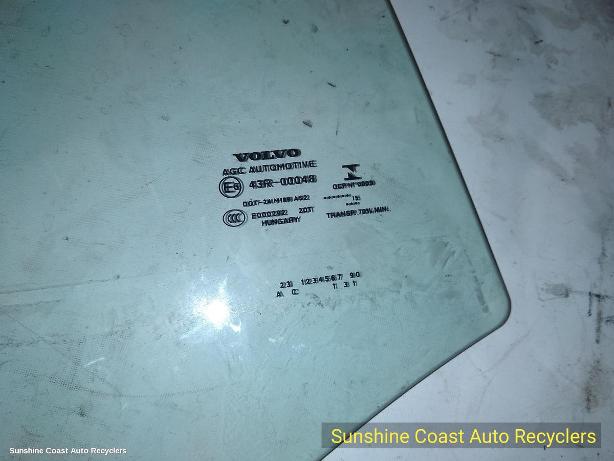 2013-2019 Volvo S40 Right Rear Door Window