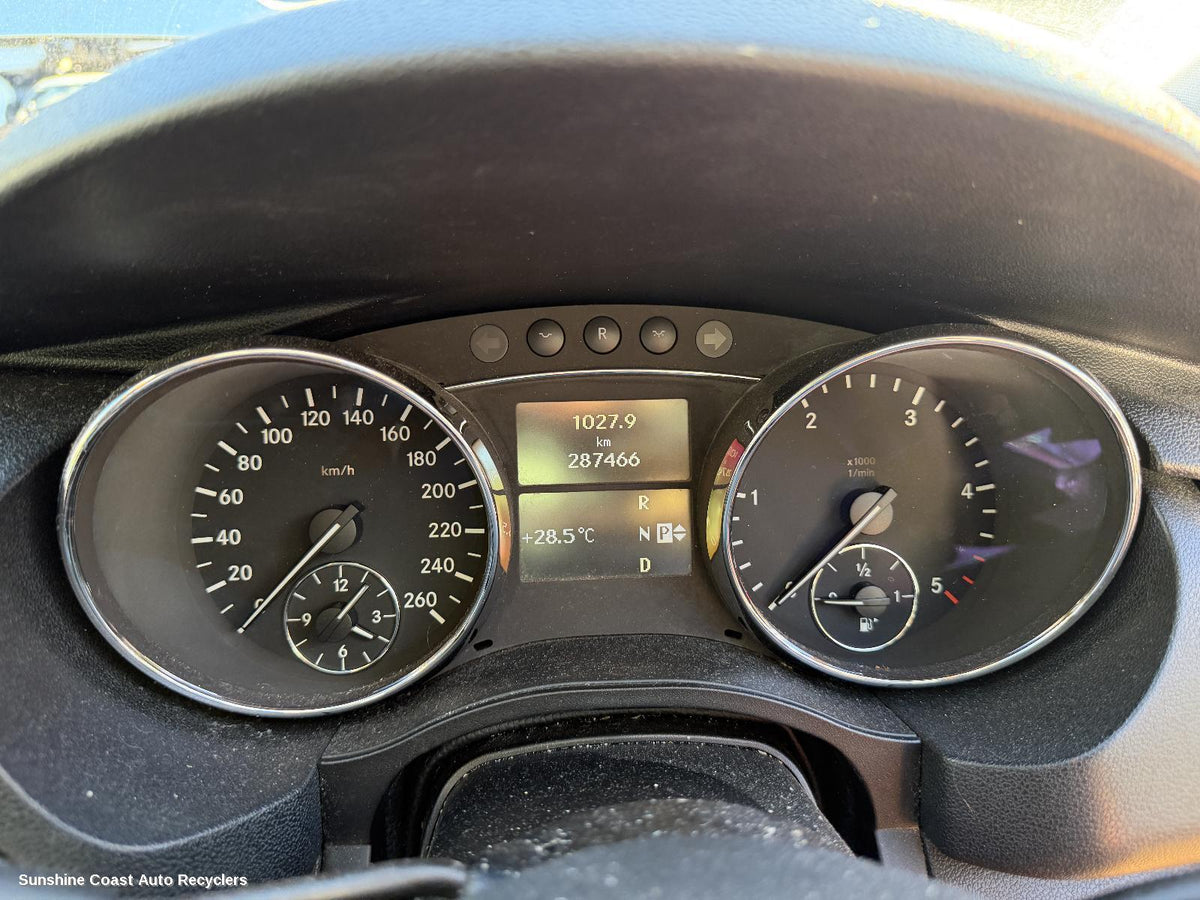 2007-2013 Mercedes R Class Instrument Cluster