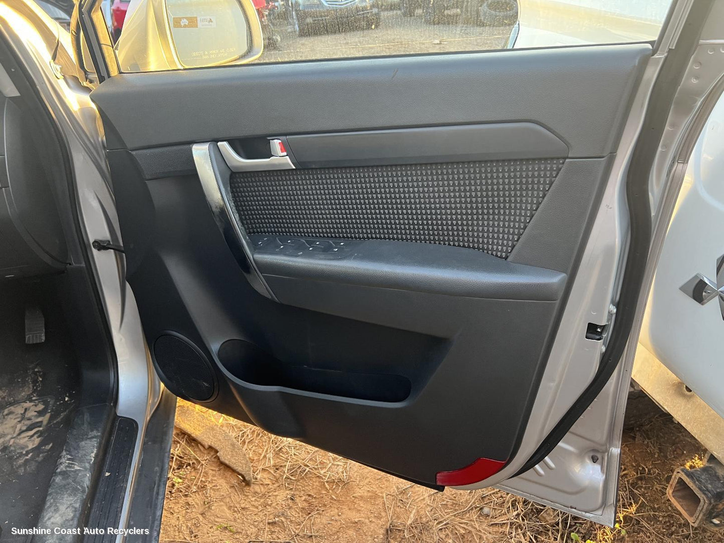 2006 Holden Captiva Right Front Window Reg Motor