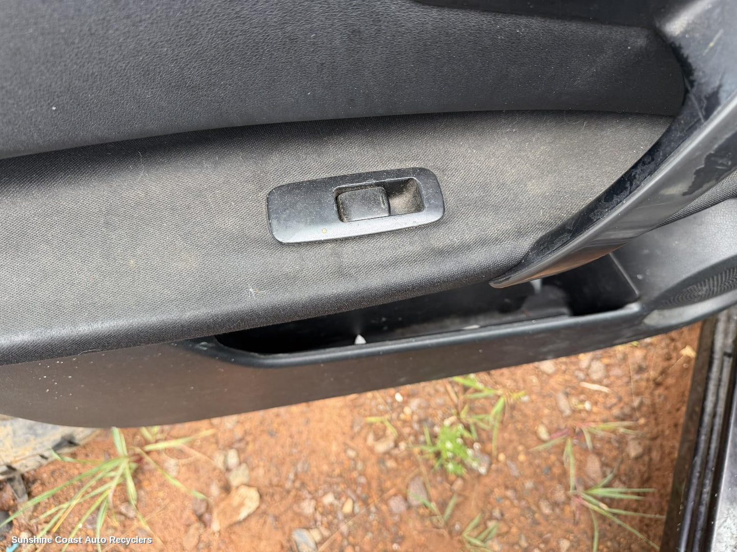 2007-2014 Nissan Dualis Pwr Dr Wind Switch