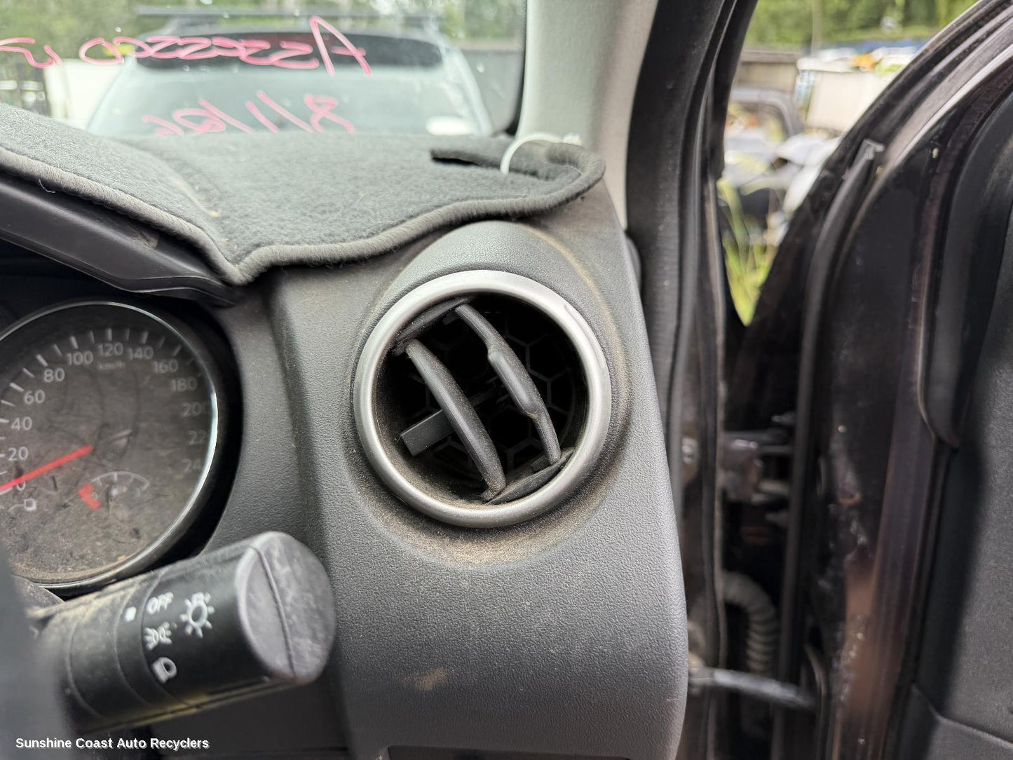 2013 Nissan Dualis Misc