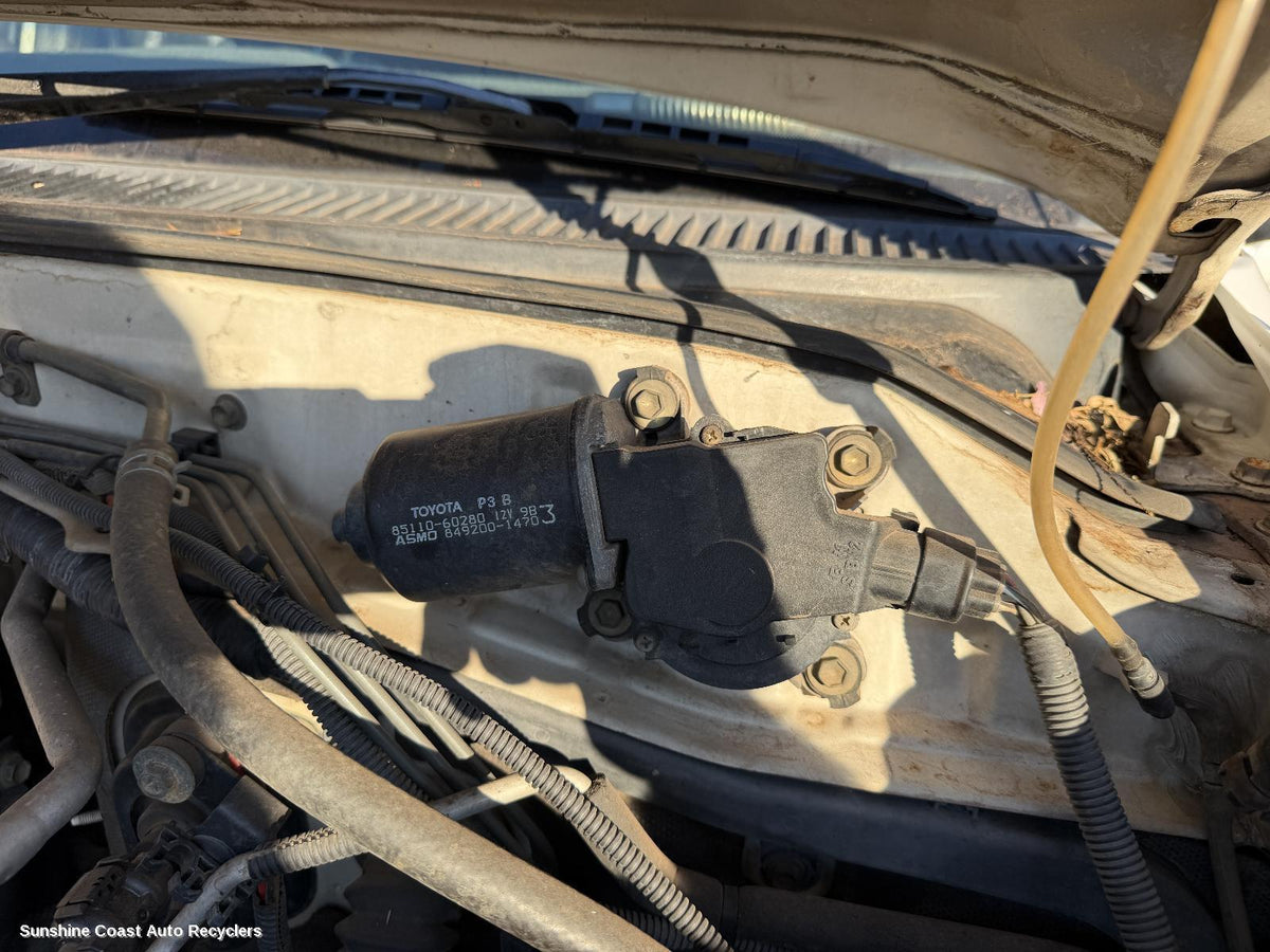 1998-2007 Toyota Landcruiser Wiper Motor