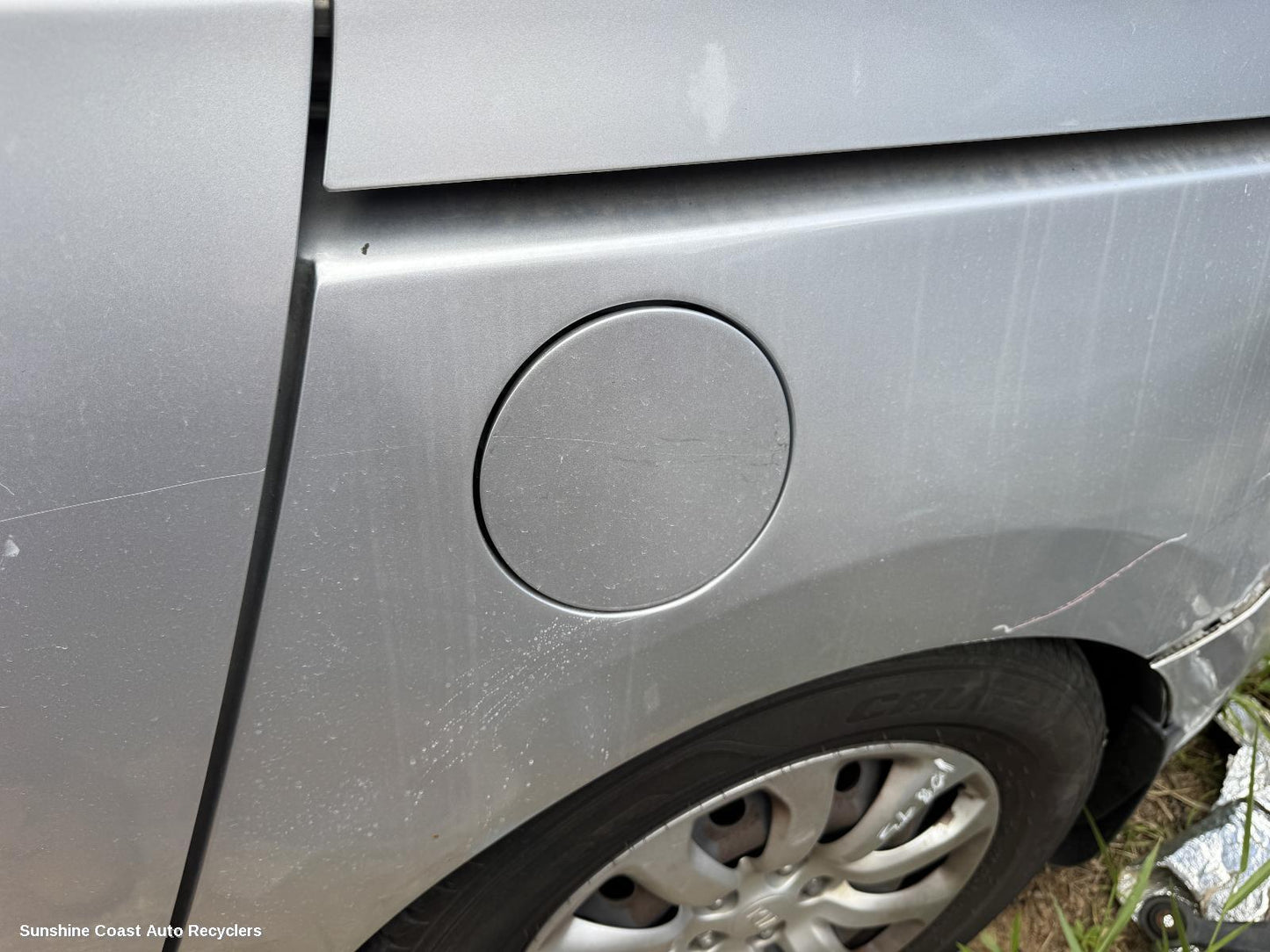 2015 Kia Carnival/grand Carnival Fuel Door   Filler