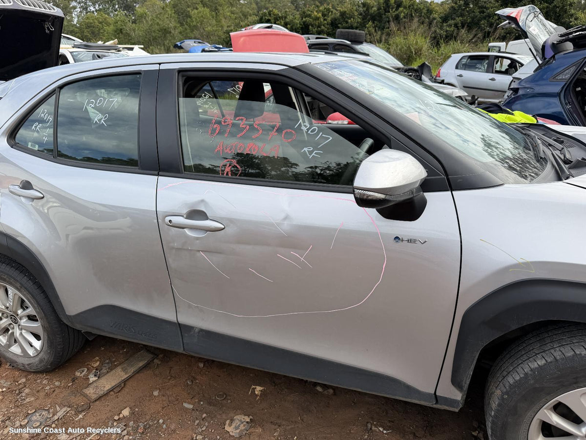 2020-2026 Toyota Yaris Cross Right Door Mirror