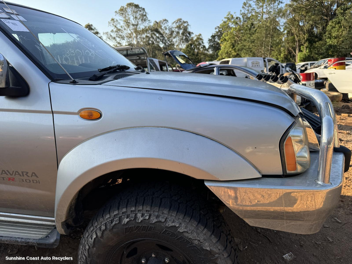 2001-2008 Nissan Navara Right Guard