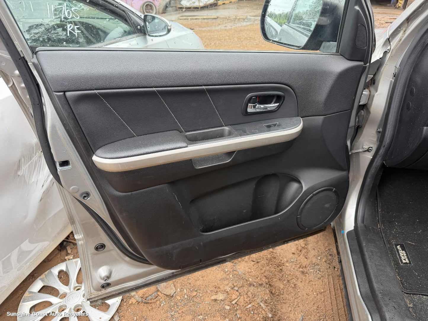 2015 Suzuki Vitara Left Front Window Reg Motor