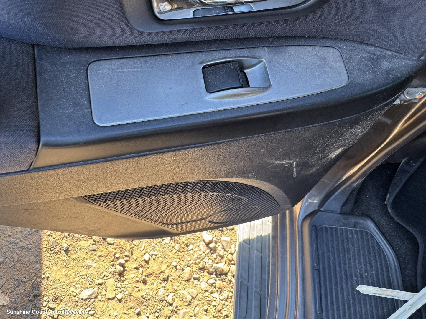 2010 Mitsubishi Pajero Pwr Dr Wind Switch