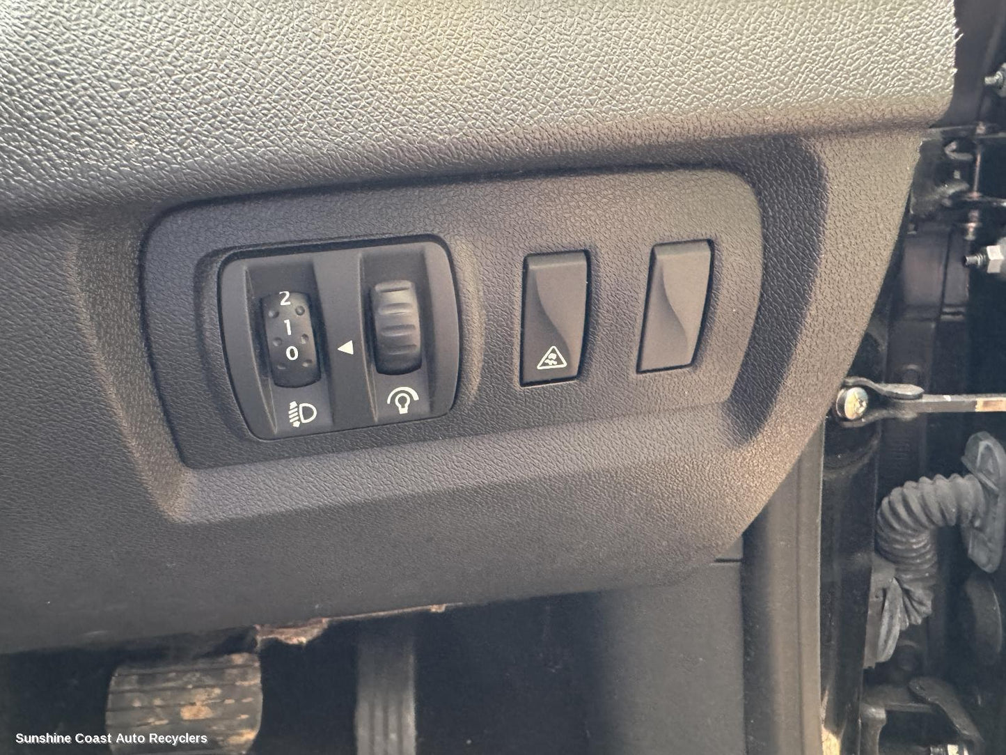 2011 Renault Megane Misc Switch Relay