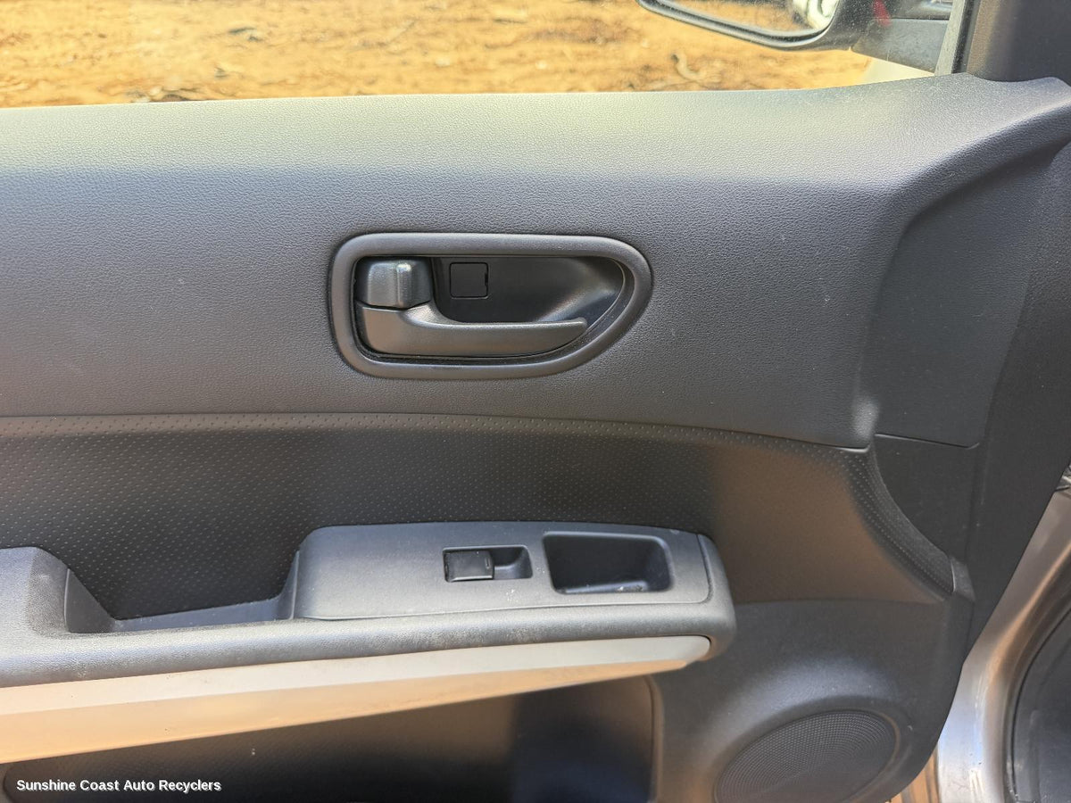 2007-2013 Nissan Xtrail Pwr Dr Wind Switch