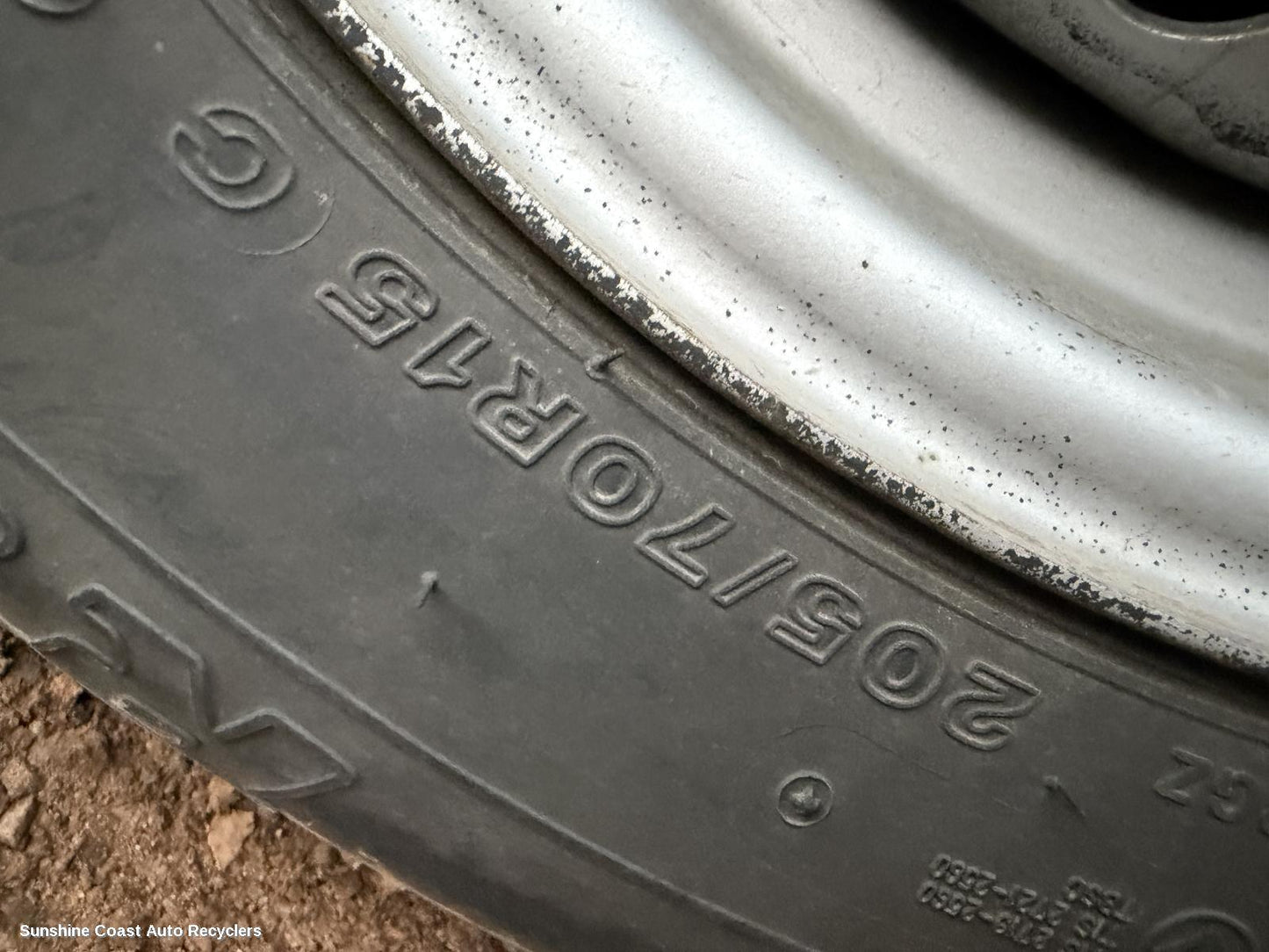 2011-2015 Toyota Hilux Tyre