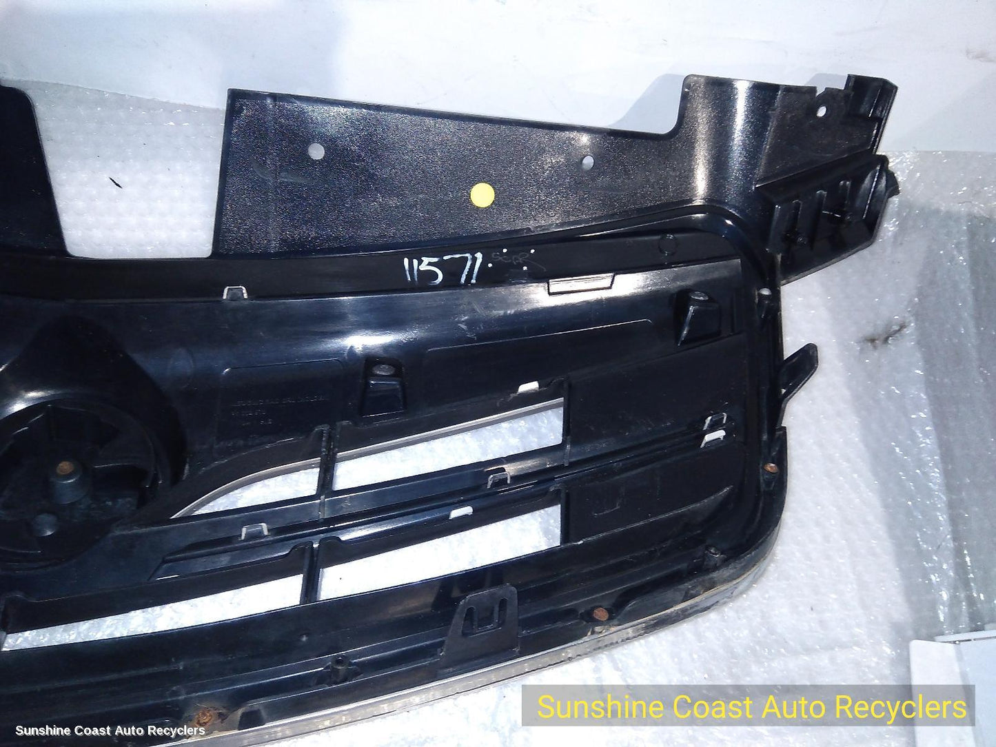 2009-2011 Holden Cruze Grille