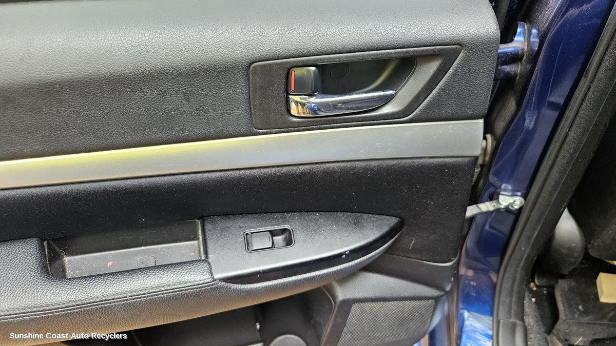 2009-2014 Subaru Liberty Door Handle