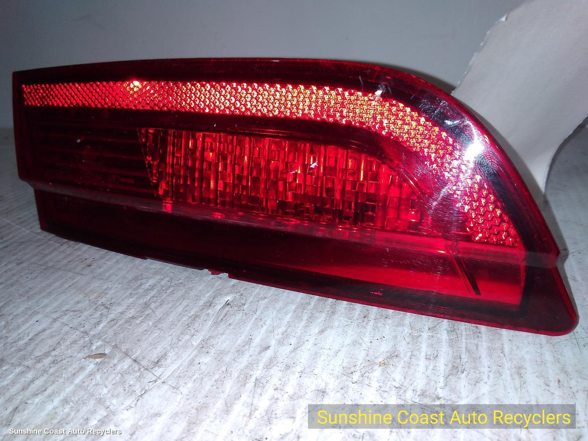 2008-2011 Jaguar Xf Rear Garnish