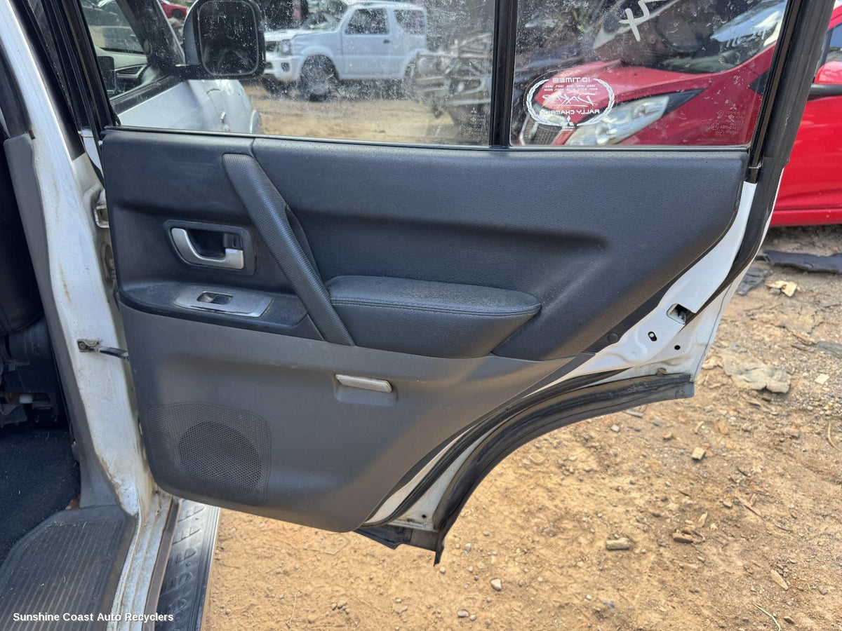 2000-2006 Mitsubishi Pajero Door Boot Gate Lock