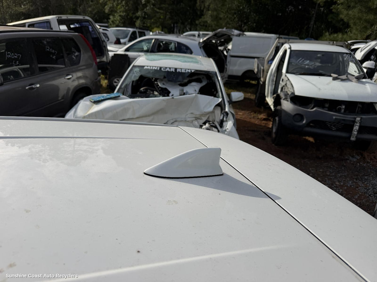 2012-2018 Toyota Corolla Antenna