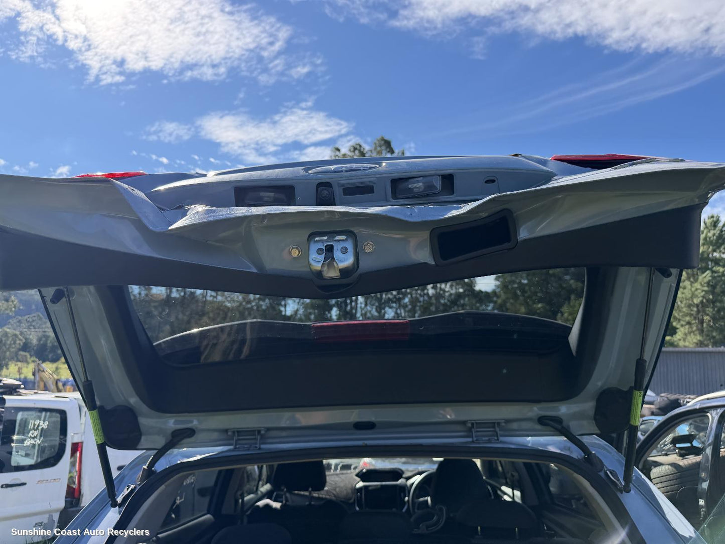 2017-2023 Subaru Xv Hatch Strut