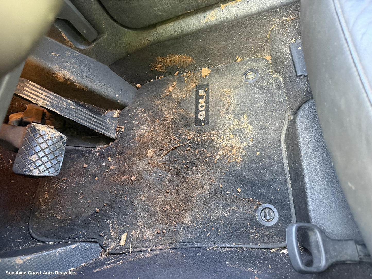 2004-2009 Volkswagen Golf Floor Mats