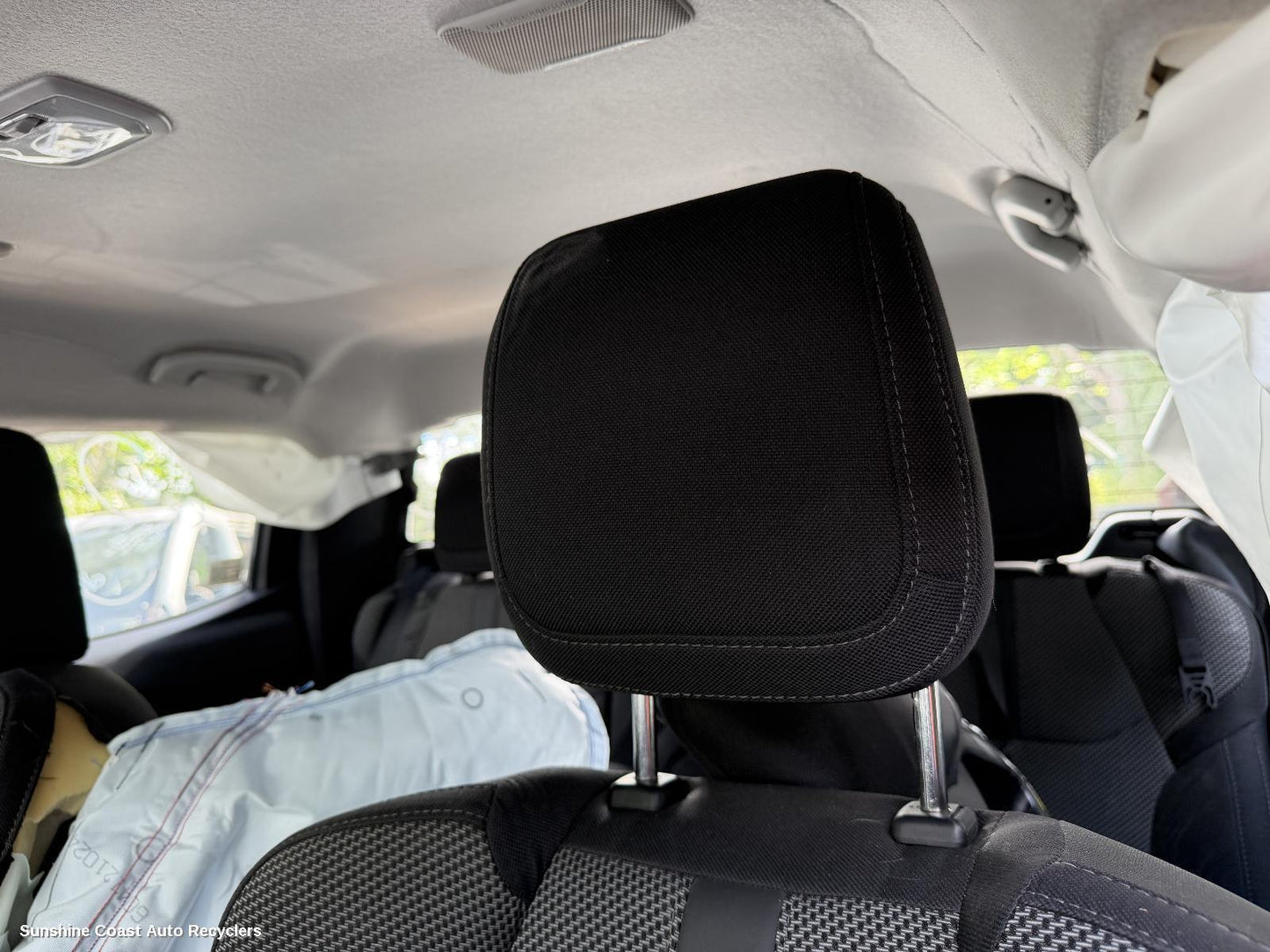 2020-2026 Mazda Bt50 Headrest