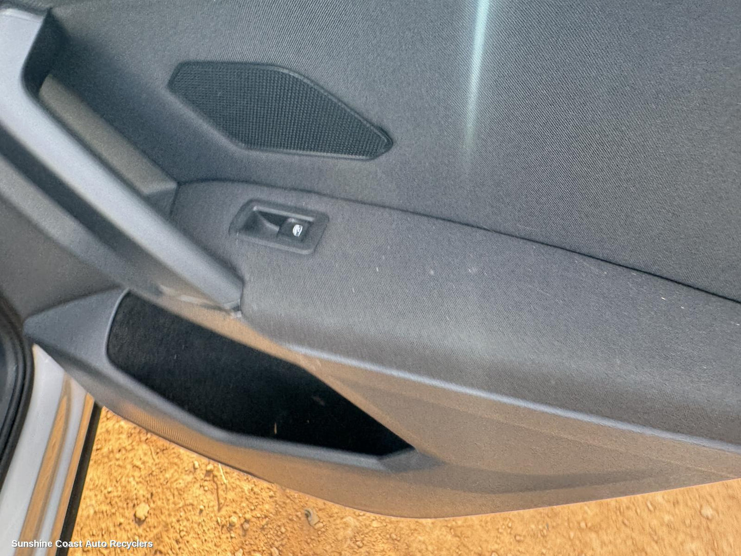 2022 Volkswagen Tiguan Pwr Dr Wind Switch