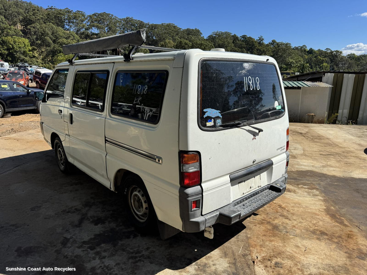 1994-2013 Mitsubishi L300 Owners Handbook
