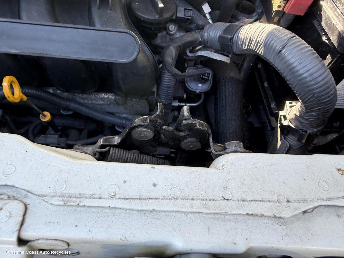 2013-2021 Nissan Qashqai Bonnet Lock Support