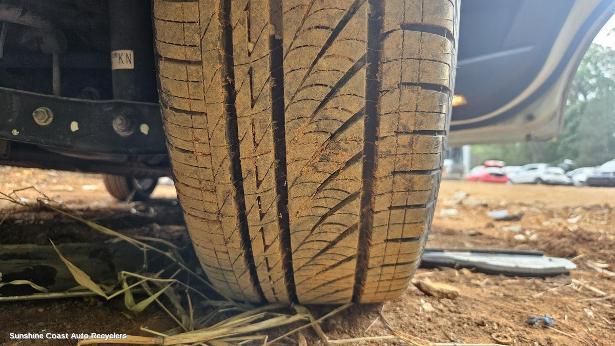 2009-2014 Subaru Liberty Tyre