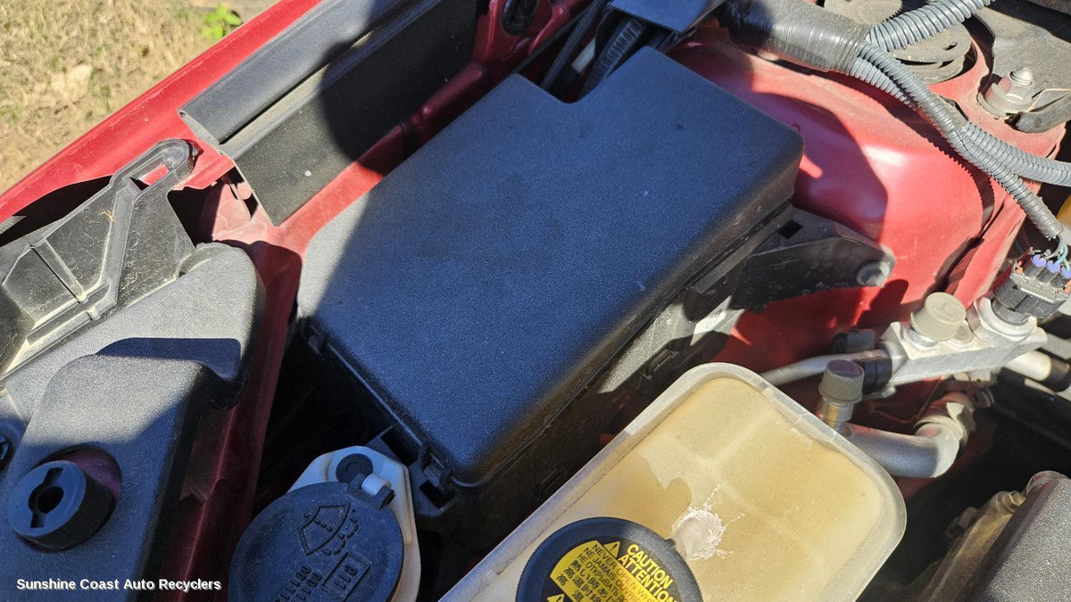 2005-2012 Toyota Rav4 Fuse Box