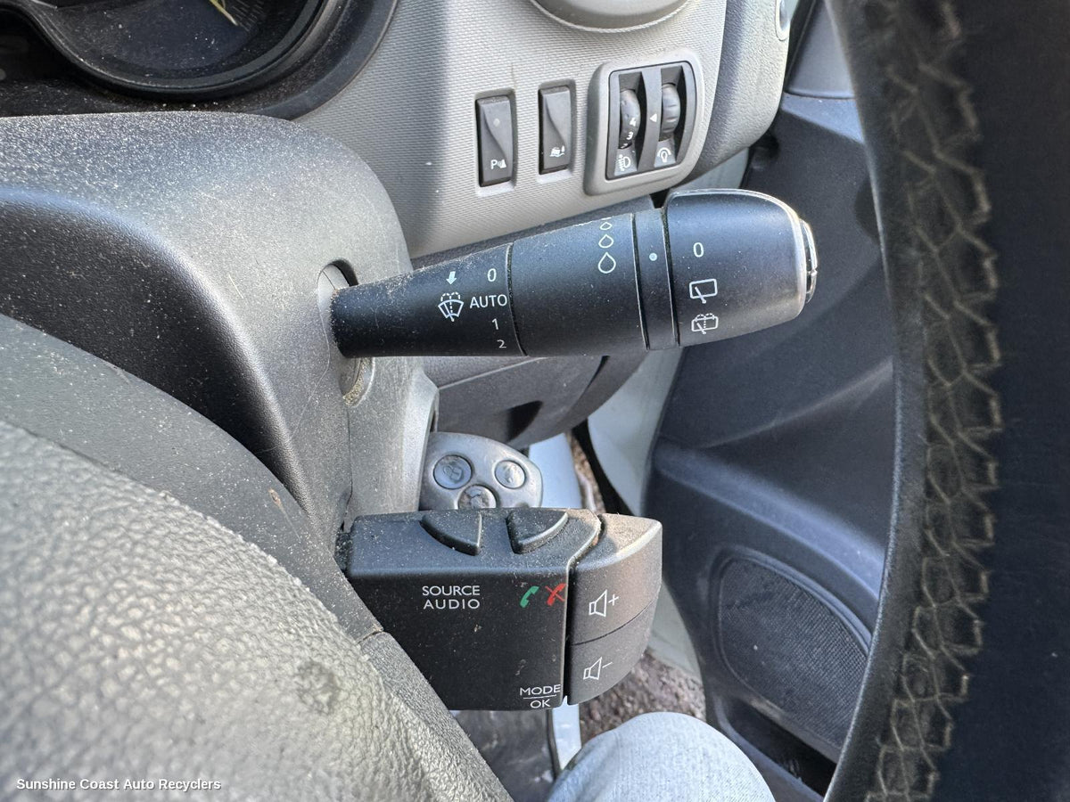 2015-2026 Renault Trafic Combination Switch