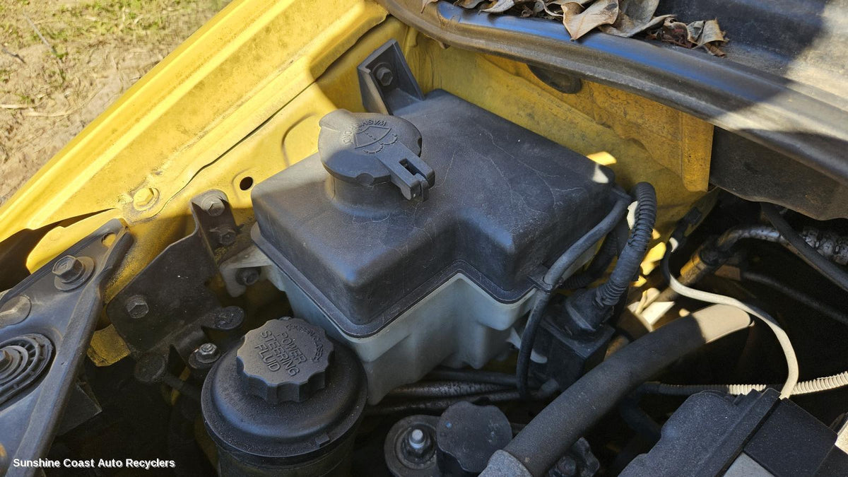 2002-2011 Hyundai Getz Washer Bottle