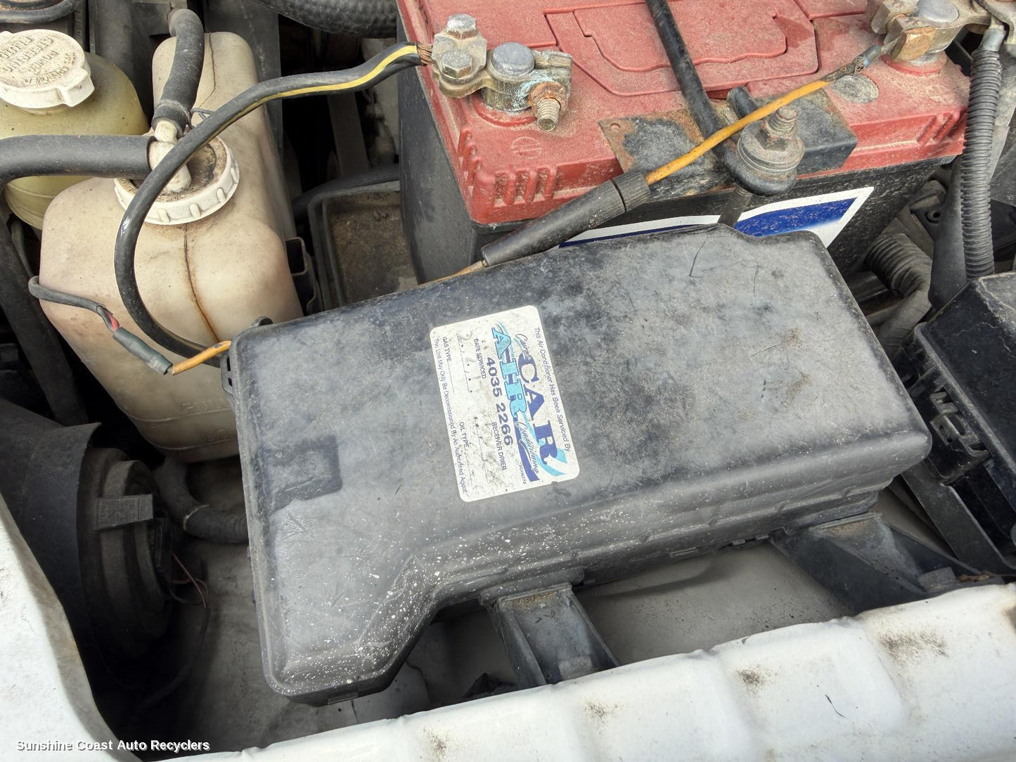 2000-2002 Mitsubishi Pajero Fuse Box
