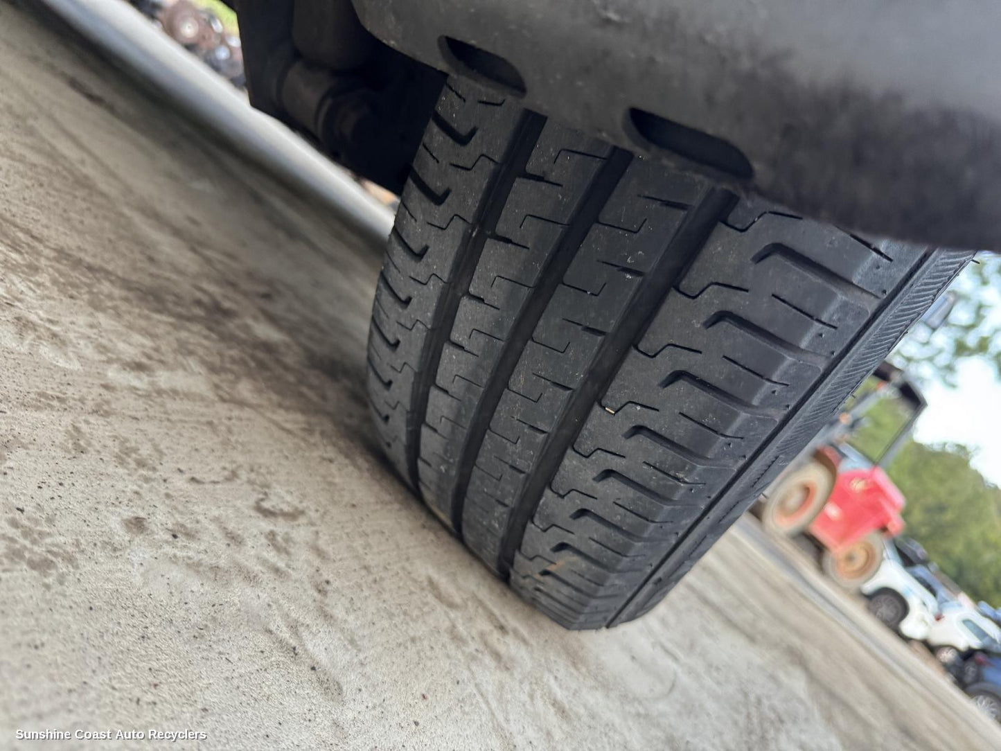 2013 Renault Trafic Tyre