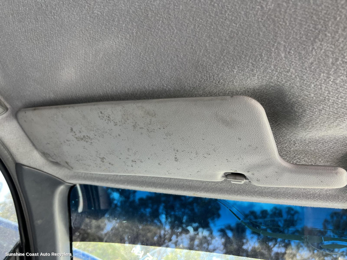 2001-2005 Toyota Hilux Sunvisor