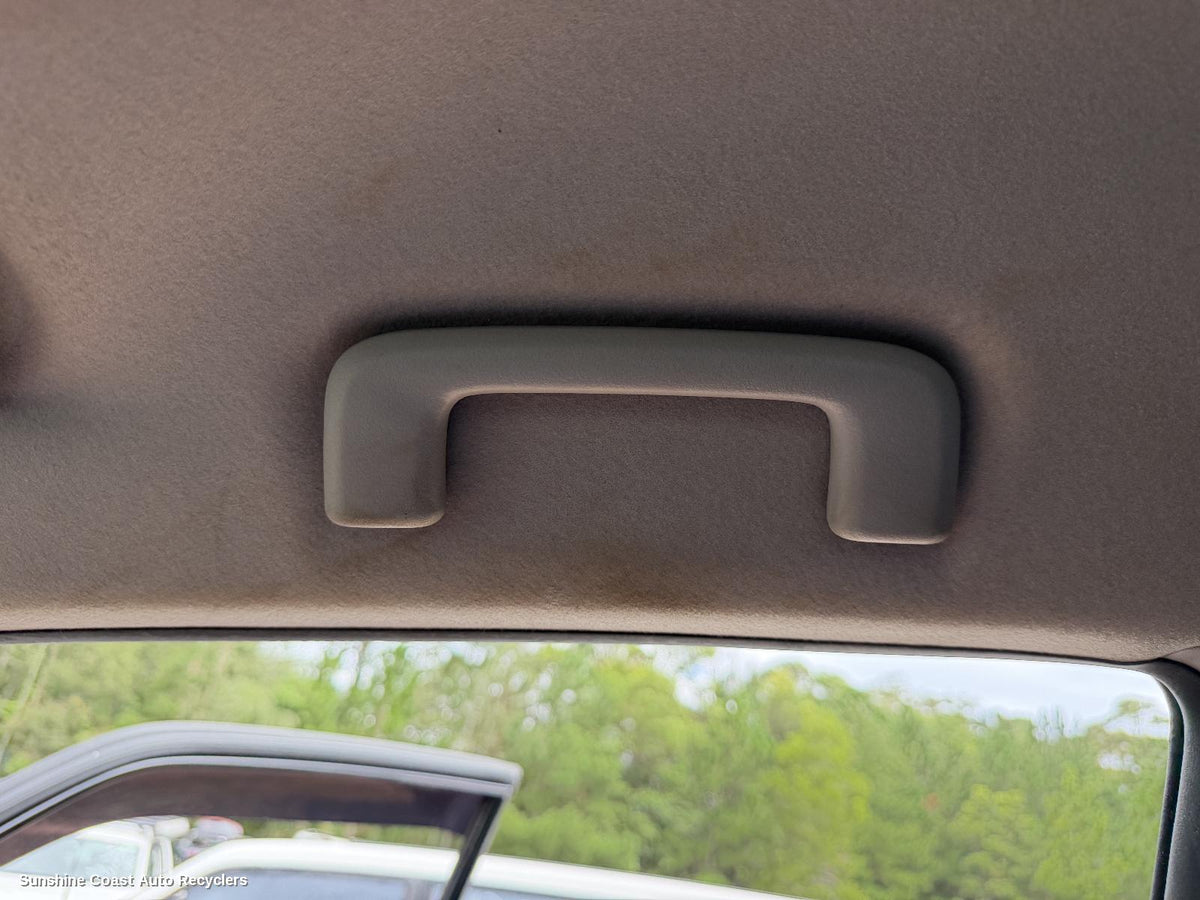 2006-2014 Mitsubishi Pajero Grab Handle