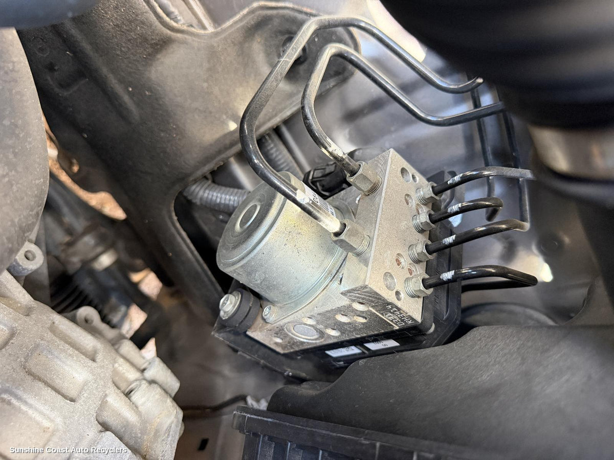 2010-2013 Nissan Xtrail Abs Pump Modulator