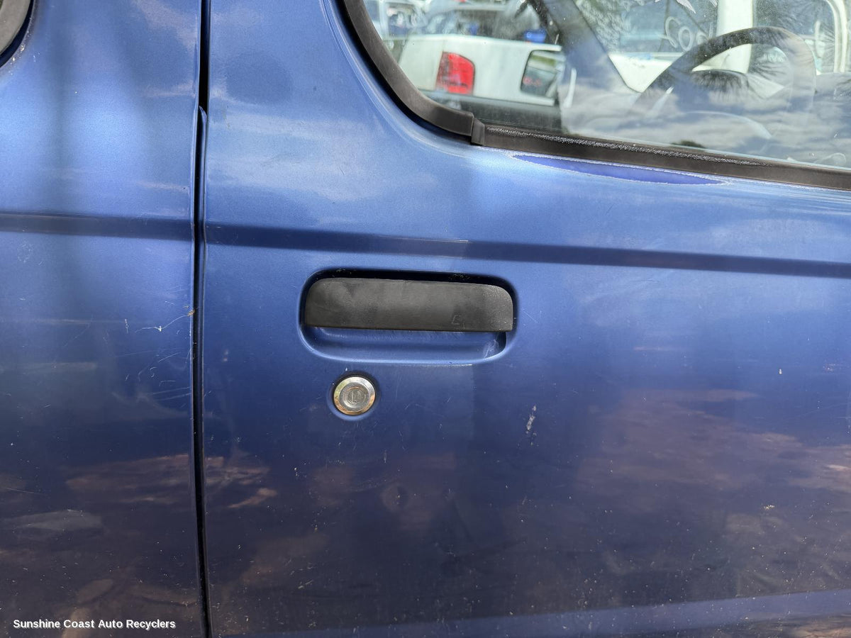 1997-2015 Nissan Navara Door Handle