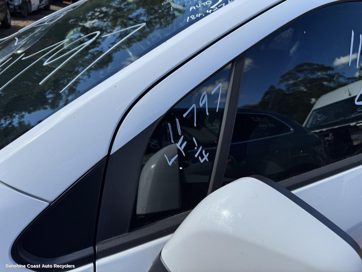 2017 Holden Trax Left Front 1 4 Door Glass