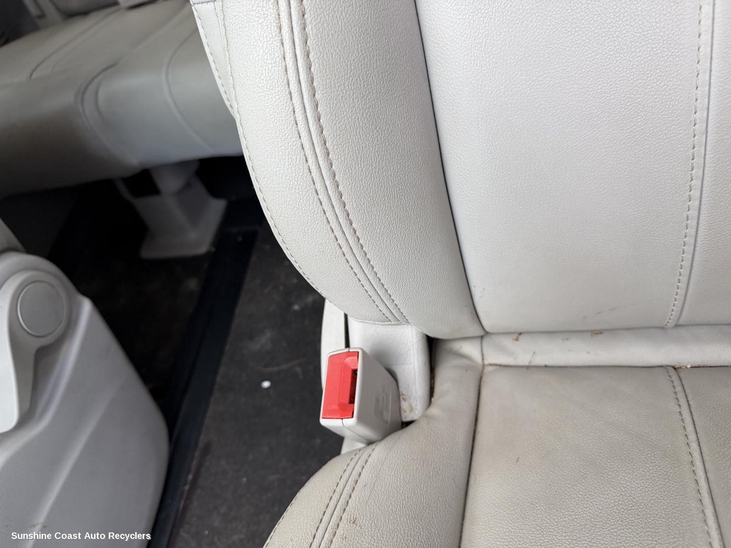 2015-2022 Ldv G10 Seatbelt Stalk