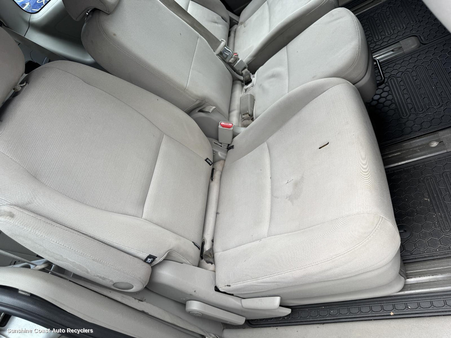 2015 Kia Carnival/grand Carnival 2nd Seat  Rear Seat