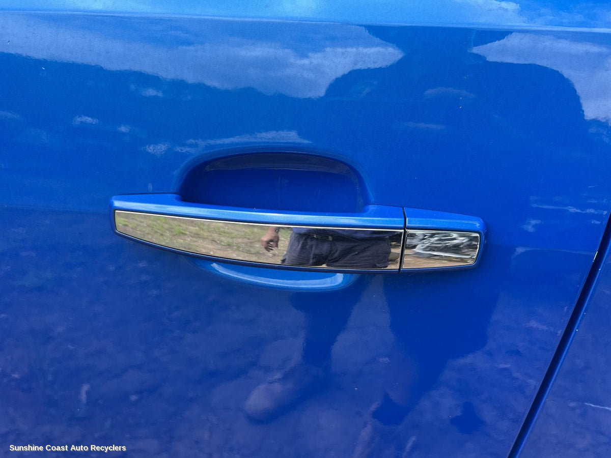 2012-2020 Holden Colorado Door Handle