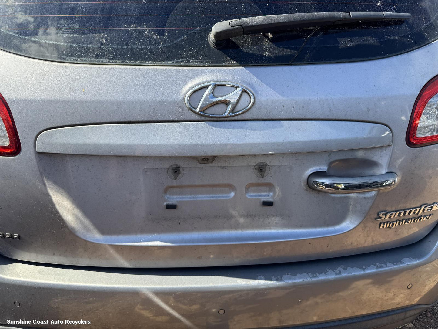 2009 Hyundai Santa Fe Rear Garnish
